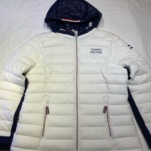 Tommy Hilfiger large light weight spring coat